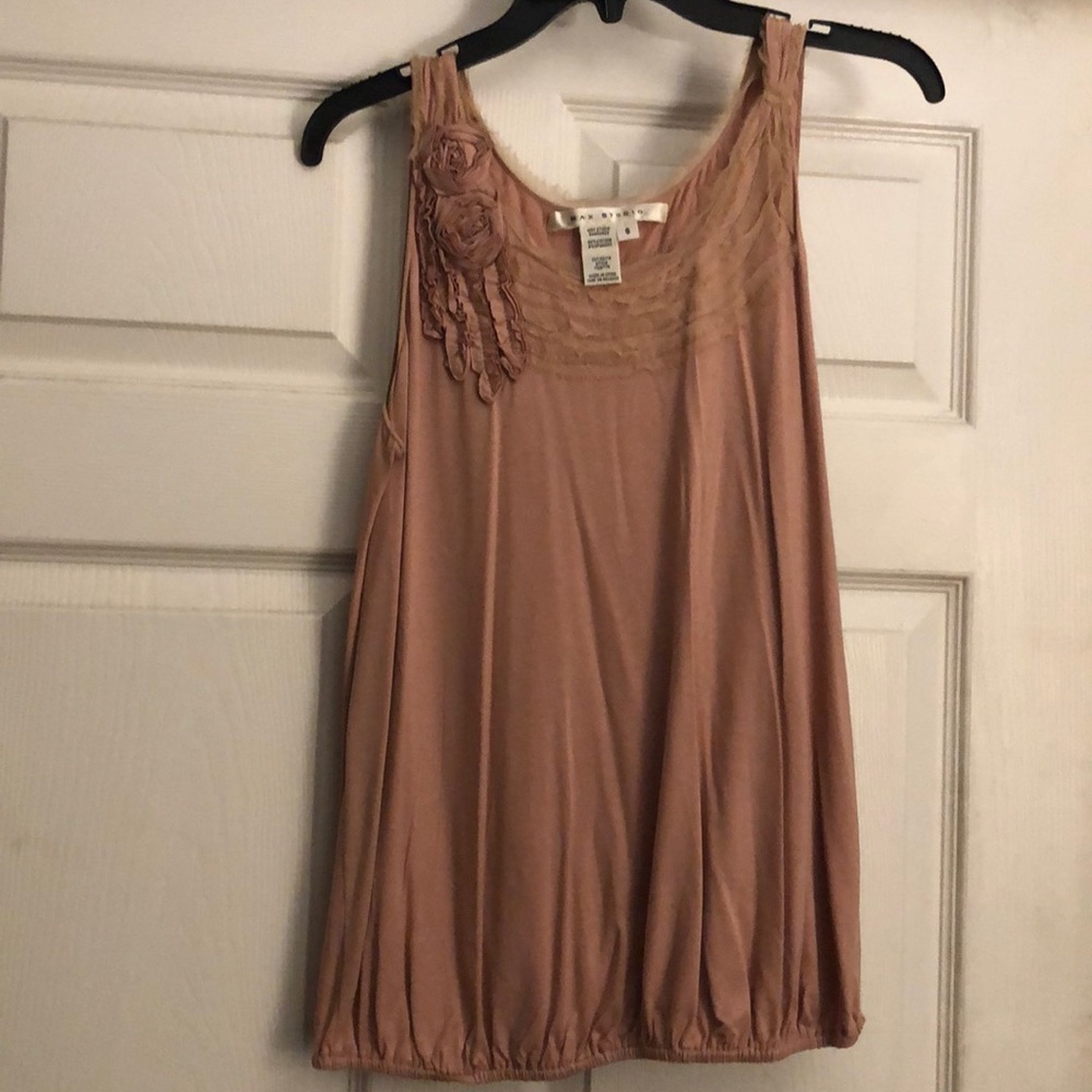 Max Studio sleeveless top with beautiful detail